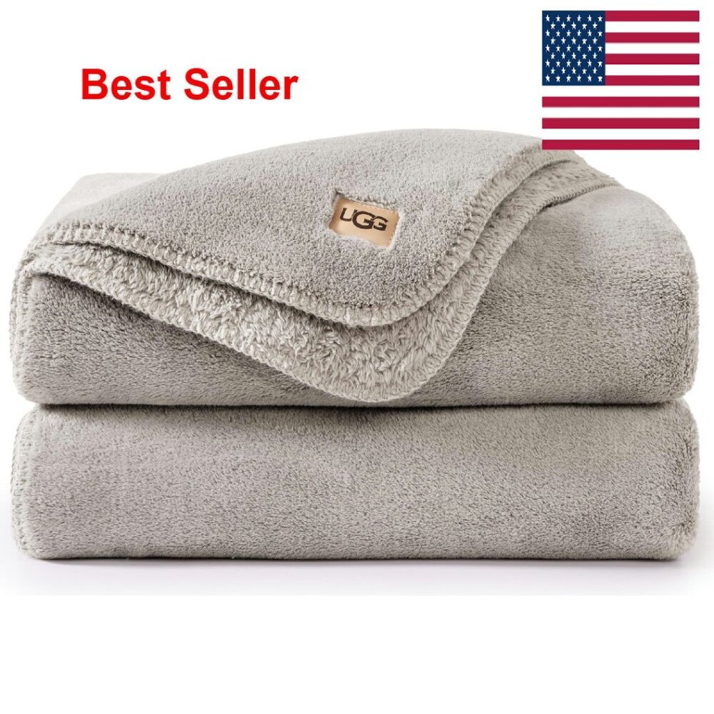 Plush Fleece Throw Blanket Oversized Cozy Soft Fluffy Luxury Minimal Chic